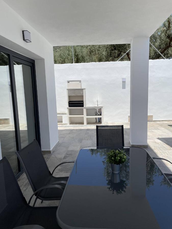 Villa La Fuente Mondrón Екстериор снимка
